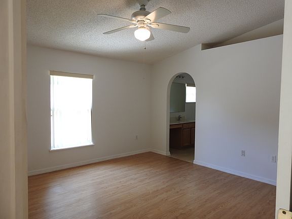 2nd image of 14231 Econ Woods Ln