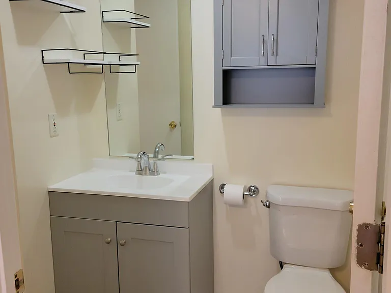 209 E Wilson St #130 — Photo 10