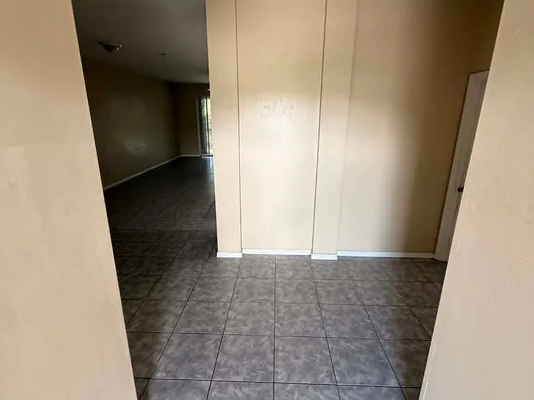 3602 Skyline Blvd #202 — Photo 9