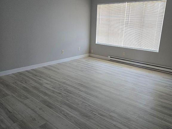 3rd image of 727 SW Drumwood Ave APT 8