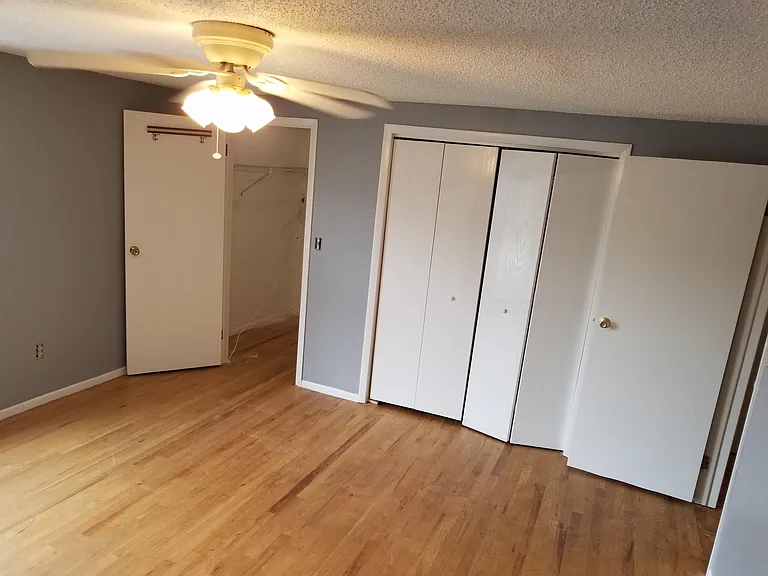 Master Bedroom Walkin Closet as well as Outside Double Door Closet