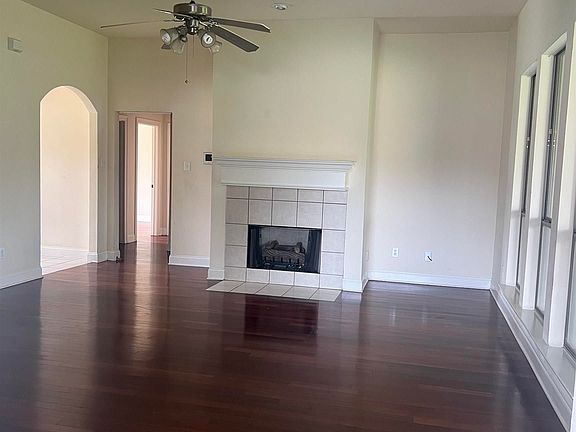 4th image of 6318 Cross Gate Dr