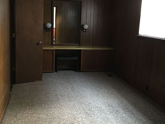 2nd image of 506 S 18th St APT 1