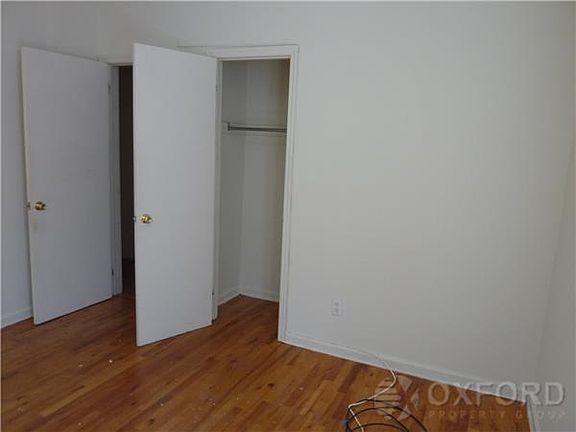 4th image of 360 E 19th St APT L