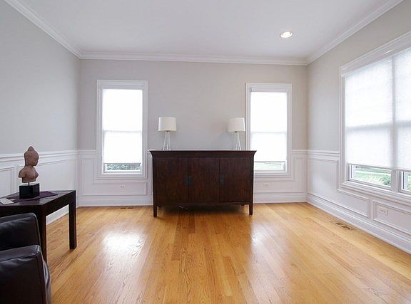 3rd image of 1699 Elmwood Dr