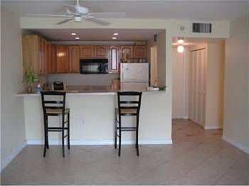 5th image of 465 Ocean Dr APT 410