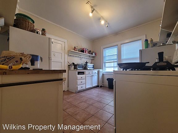 4th image of 2312 E Park Pl #11276713