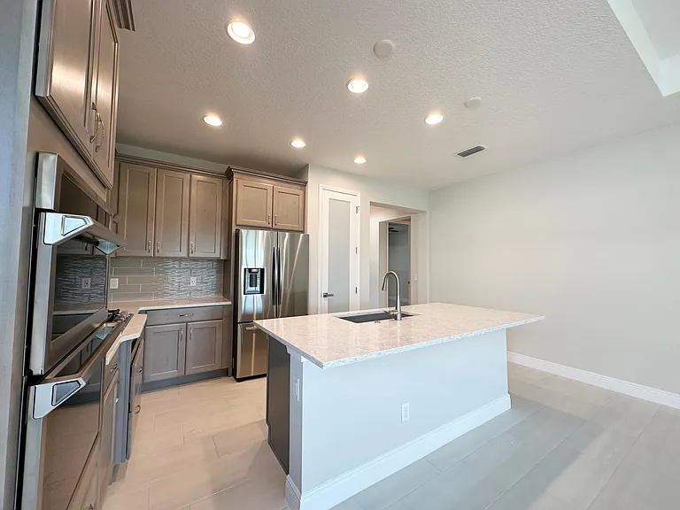 10716 Klee Ave — Photo 10