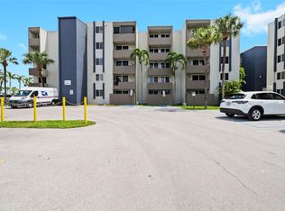 10090 NW 80th Ct APT 1447, Hialeah Gardens, FL 33016