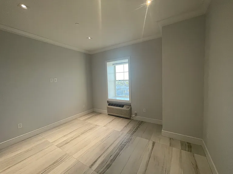 251 E Park Ave #3F — Photo 6
