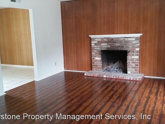 2nd image of 5411 Primrose Dr
