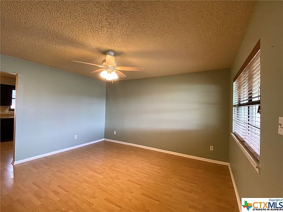 5th image of 102 Tangerine Dr