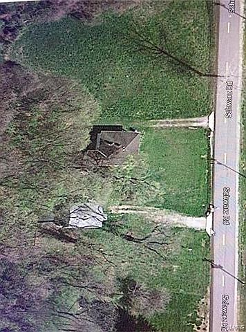 2nd image of 505 Schwarz Rd
