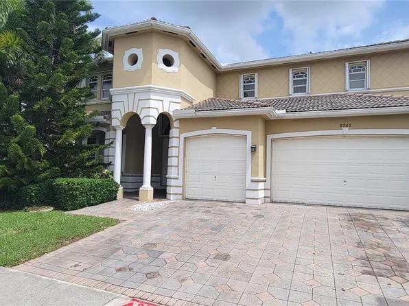 8765 SW 208th St, Cutler Bay, FL 33189