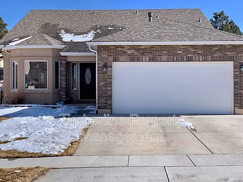 2335 Amberwood Ln Photo 1