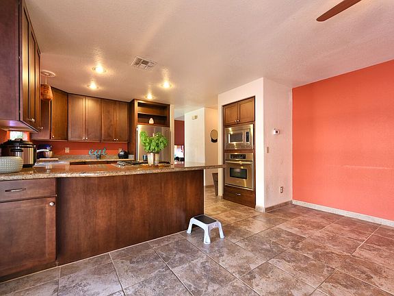 4th image of 3262 W Avior Dr