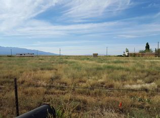 442 Meadowlake Rd, Los Lunas, NM 87031