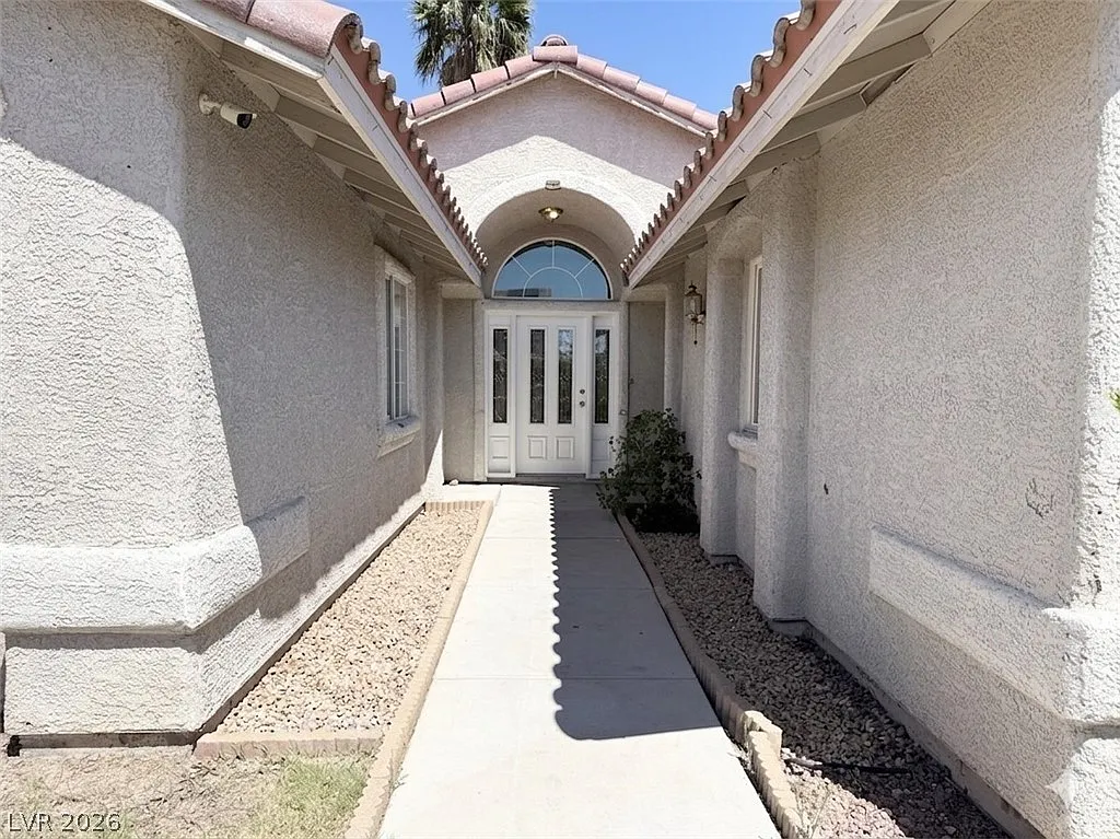 Building Photo - 4824 Nevada Ave
