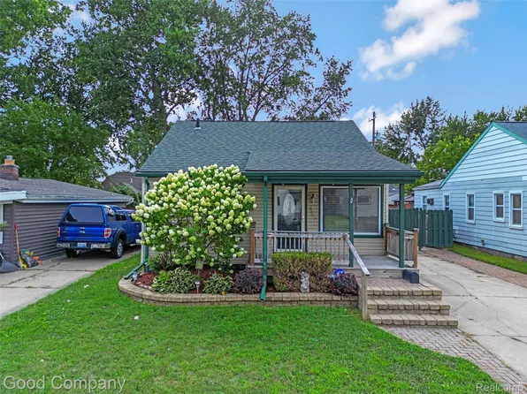23385 Melville Ave, Hazel Park, MI 48030