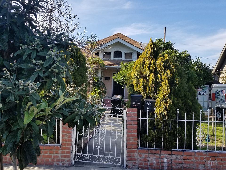 1st image of 2827 Huron St