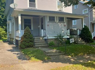 404 Cedarwood Ter, Rochester, NY 14609