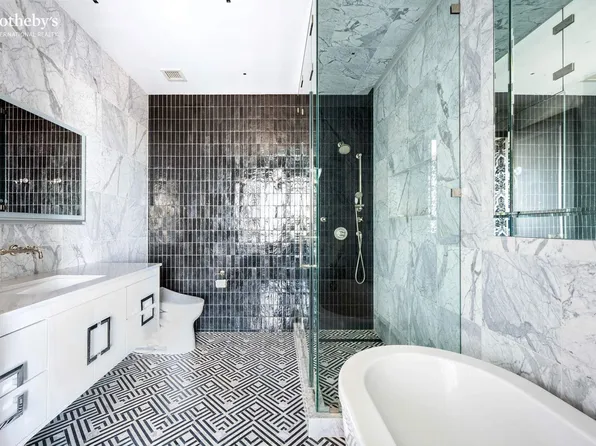 247 West 46th Street image 9 of 19