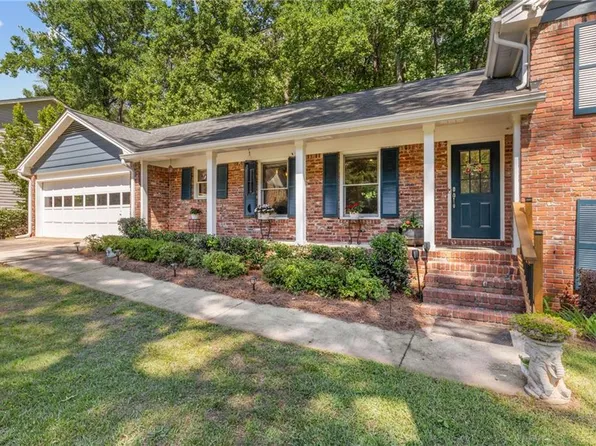 3053 Terramar Dr, Atlanta, GA 30341