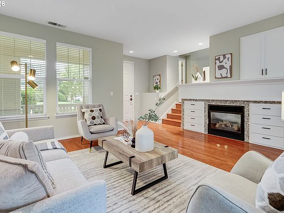 4th image of 6441 NE Rosebay Dr