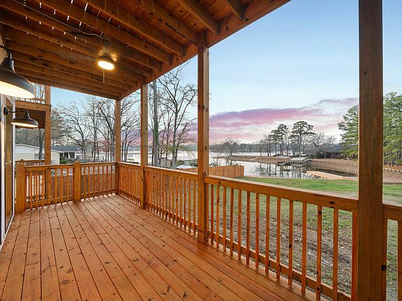 5th image of 535 Northshore Dr