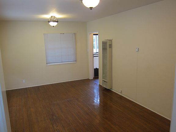5th image of 1231 Huntington Dr