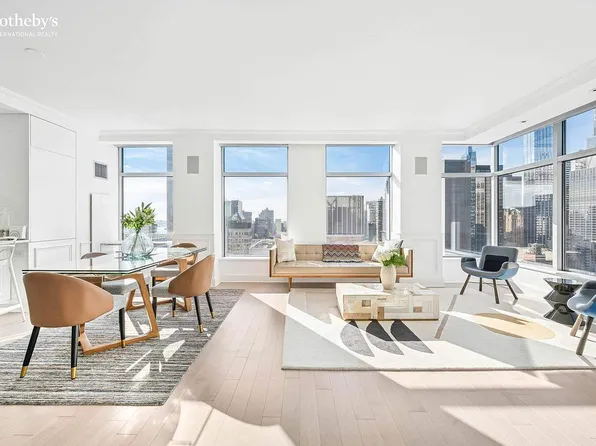 250 E 54th St APT 36D, New York, NY 10022
