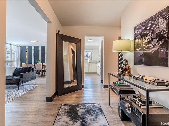 3rd image of 4045 W Maple Rd APT C101