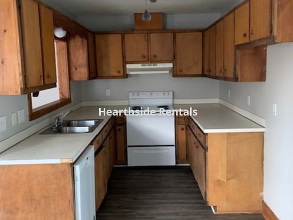 3rd image of 203 Lindbeth Dr #B