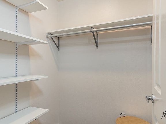 4th image of 1533 Lacey St #112