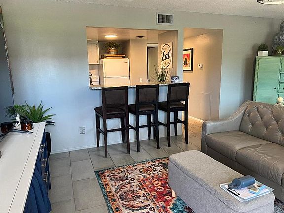 5th image of 2000 WORLD PARKWAY BOULEVARD #20