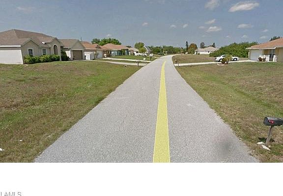 3rd image of 2102 NE 20th Ter
