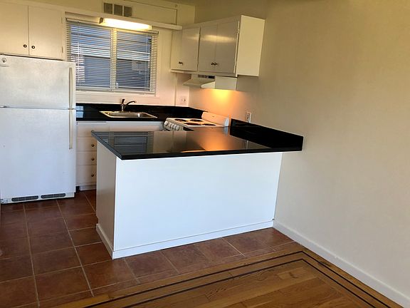 4th image of 118 Echo Ave #2