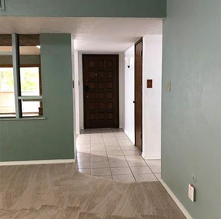 3rd image of 4212 Staghorn Cir S