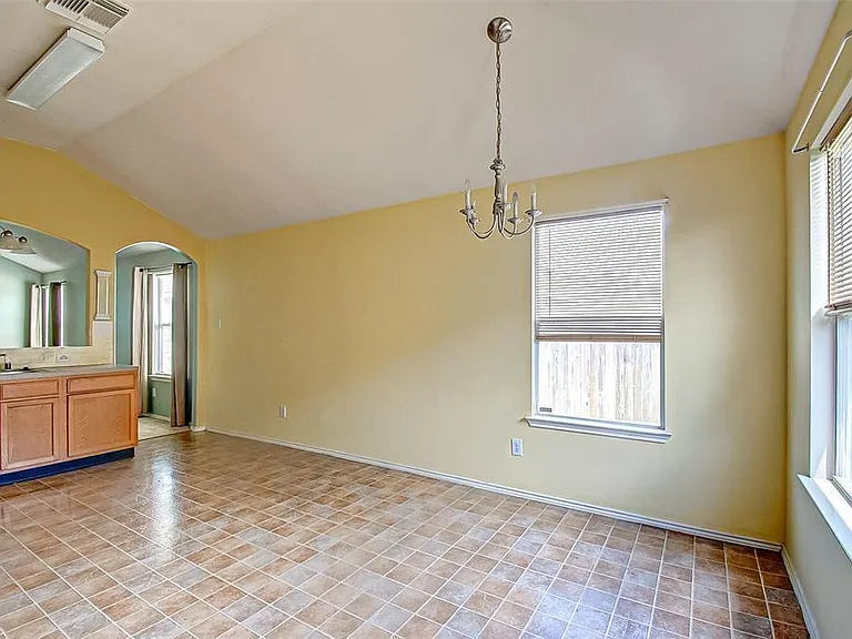 21206 Wortham Oaks Dr — Photo 12