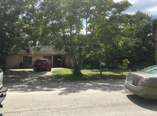 11312 Laurel Crest Ln, Tampa, FL 33624