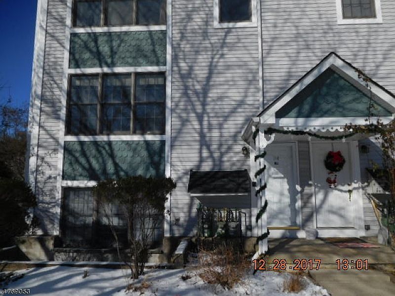 1st image of 114 Heritage Ln