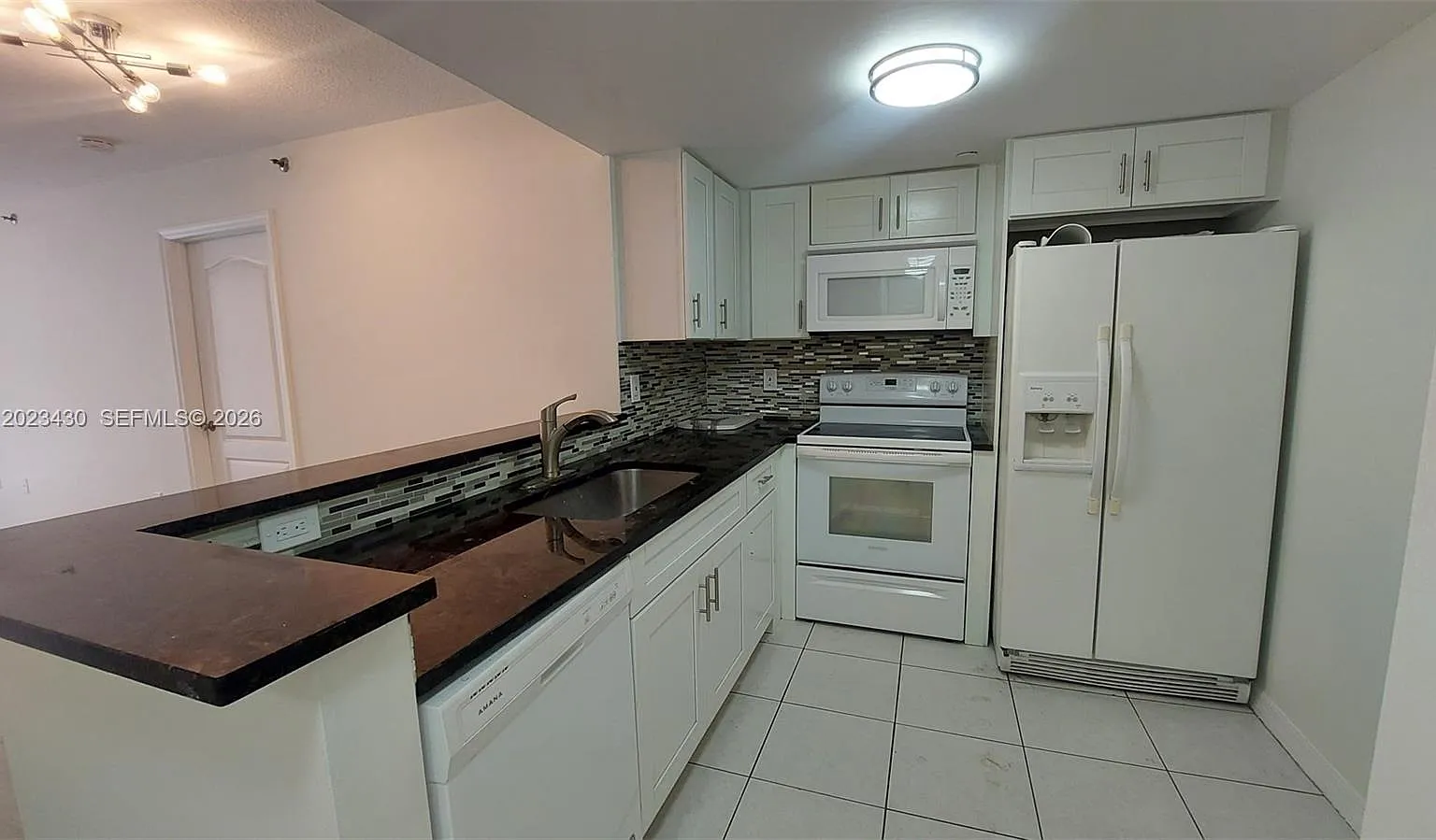 Capomar Condo — Photo 3