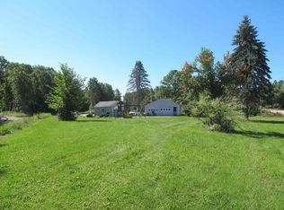 571 Rollins Rd, Rollinsford, NH 03869