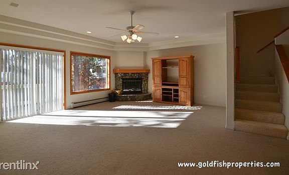 905 Southwood_03