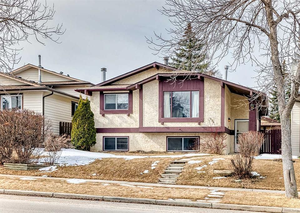 1st image of 224 E Berwick Way NW