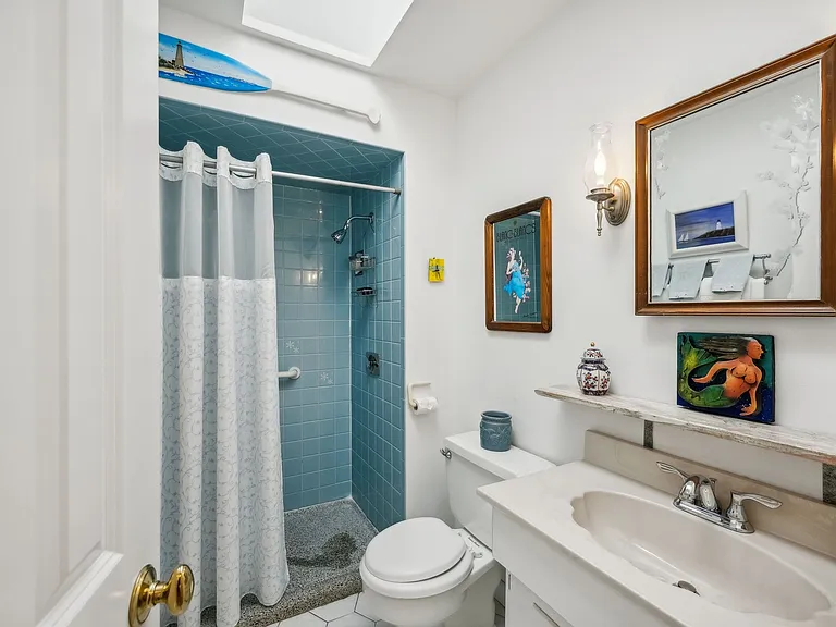 7 Linda Ln — Photo 28