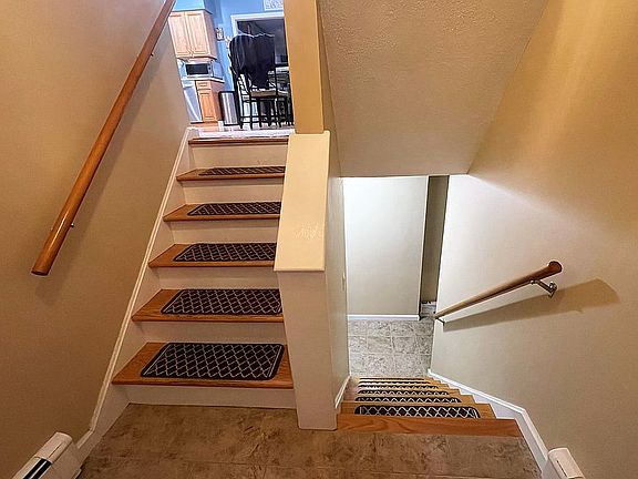 3rd image of 63 Capwell Ave