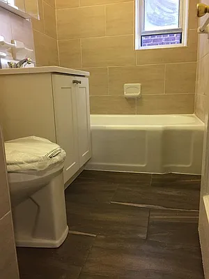 Rented by Prime Realty | media 18