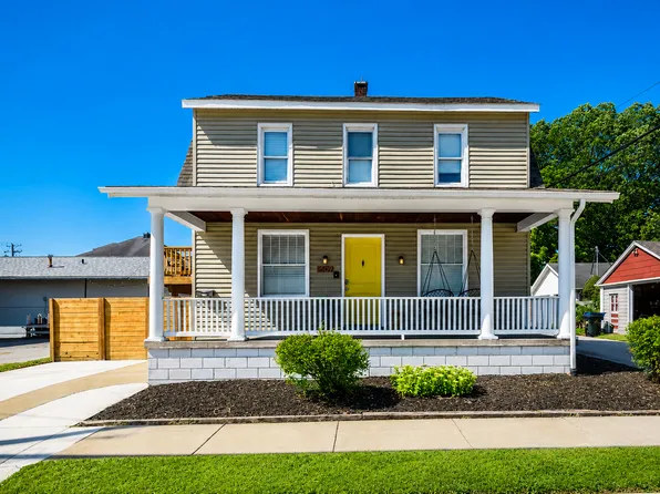 1509 W Clark St, Saint Charles, MO 63301