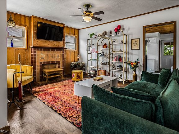 3rd image of 2117 16th St